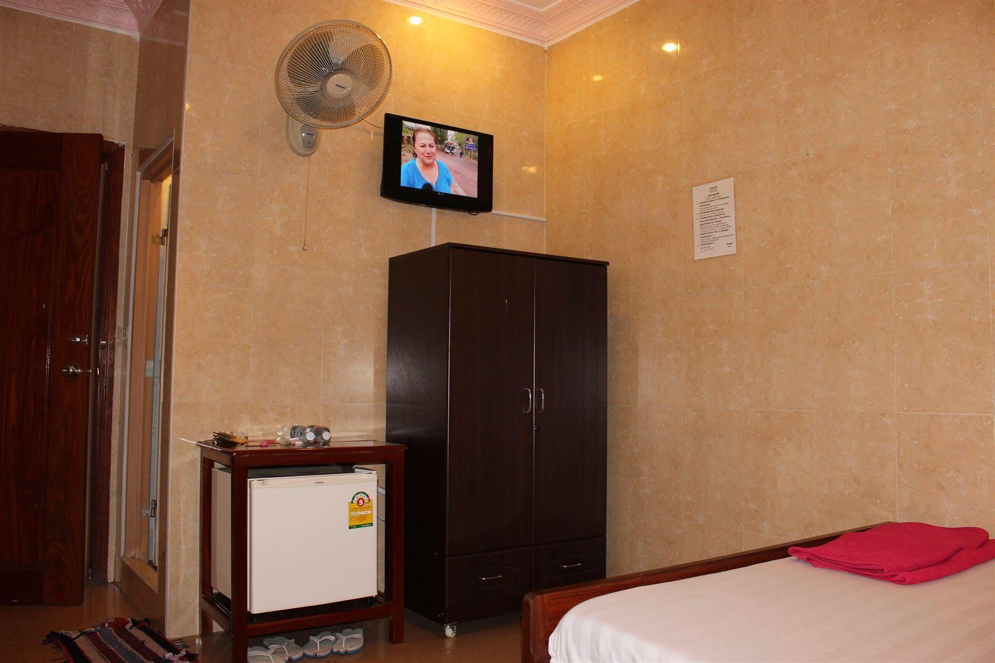 Lucky 1 Guesthouse Phnom Penh Eksteriør bilde