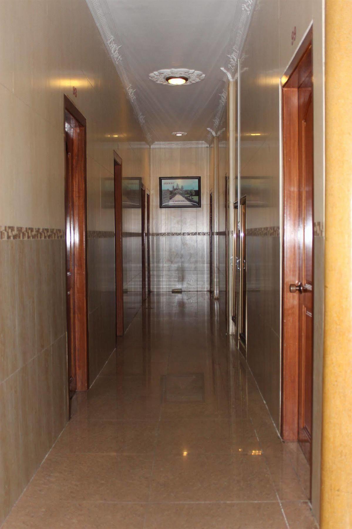 Lucky 1 Guesthouse Phnom Penh Eksteriør bilde